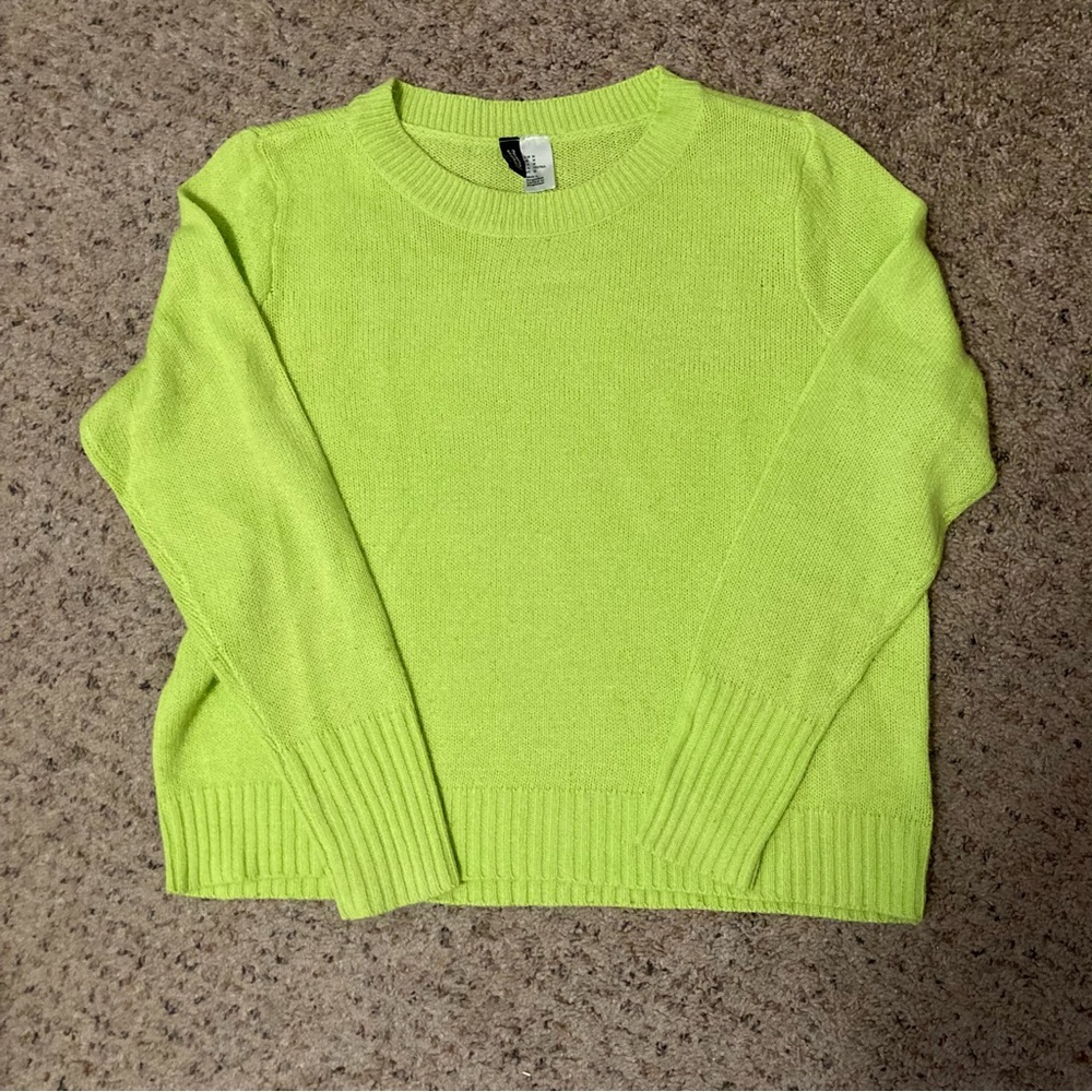 Bright neon green lightweight knit long sleeve sweater Divided by H&M